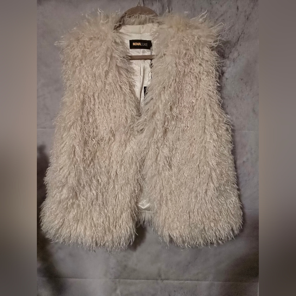 Fashion Nova Cream Faux Fur Vest